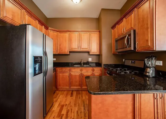 Getaway In The Heart Of Pilsen Chicago