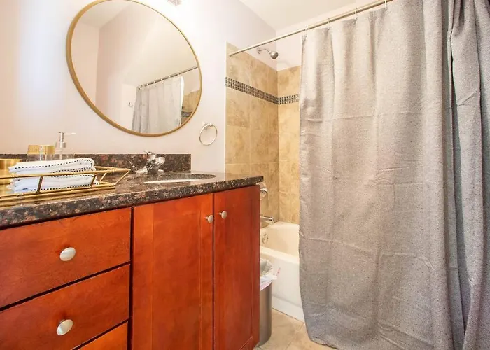 Getaway In The Heart Of Pilsen