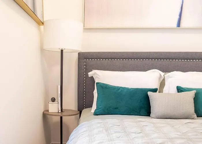 Getaway In The Heart Of Pilsen *